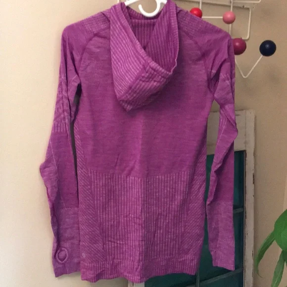 Fuschia Lululemon hooded pullover - Picture 2 of 6